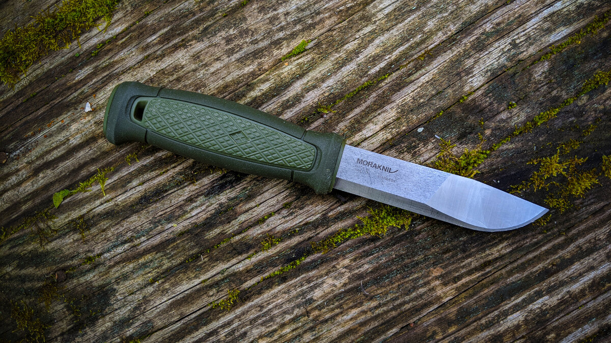 Такой явно не положишь в карман...