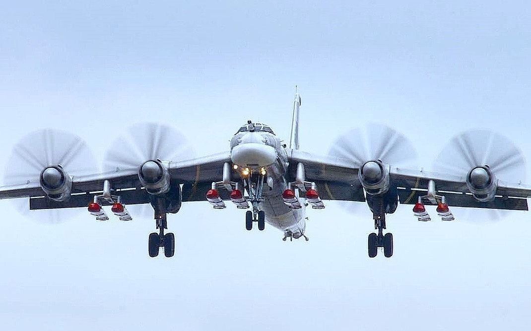 Ту-95МС с крылатыми ракетами Х-101