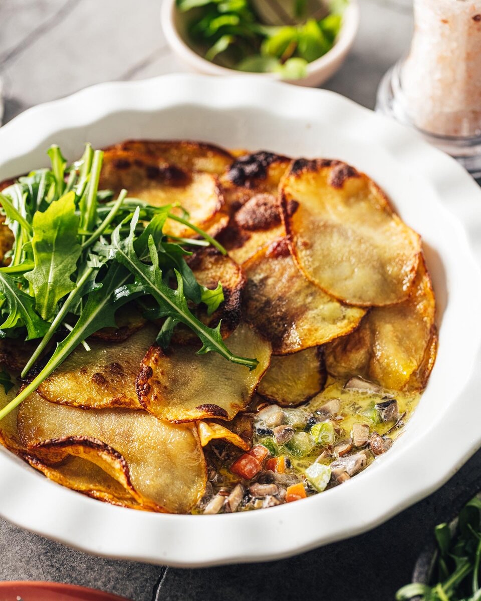 Готовим с салатами Белая Дача