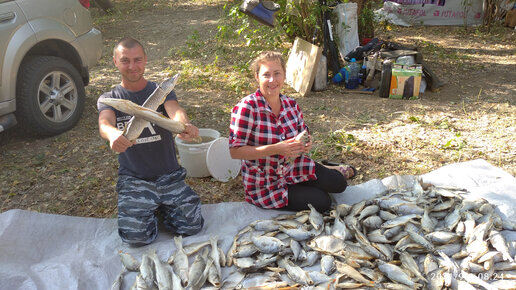 Рыбалка в астрахани когда лучше. Рыбалка в Астраханской области. Тура рыбалка. Рыбалка в Астрахани фото. Смешные картинки про рыбалку.