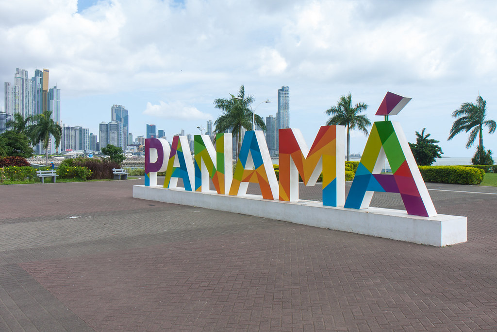 Маленькая страна — и гигантский флот. Почему мировым судам так выгодно ходить под флагом Панамы?2