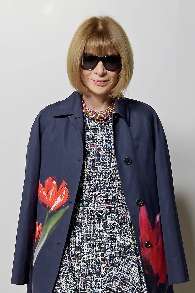 АННА ВИНТУР НА ПОКАЗЕ BURBERRY ВЕСНА-ЛЕТО 2020, ЛОНДОН, 2019. Источник: Vogue.ru