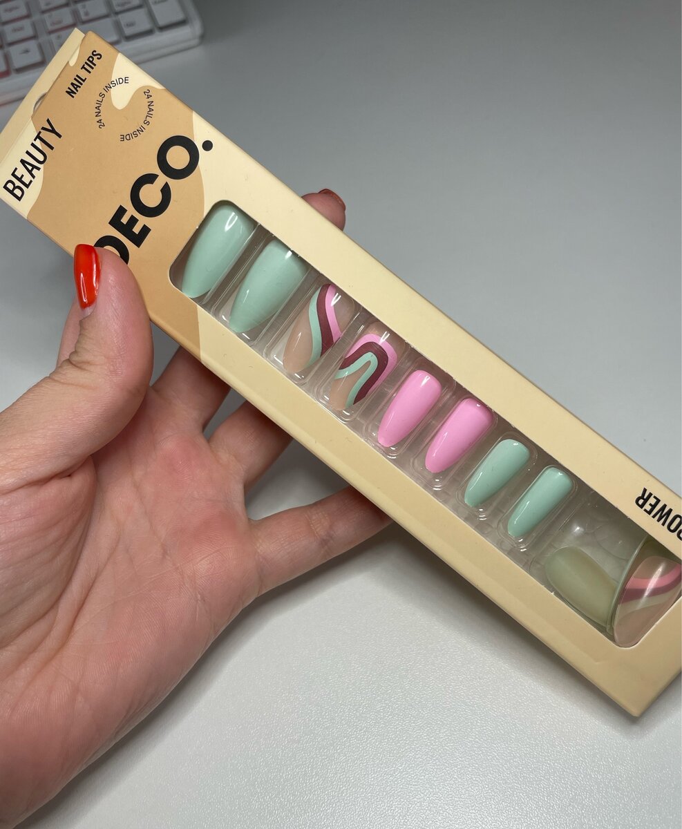 Бренд Deco бюджетный и продается только в Подружке, насколько мне известно.