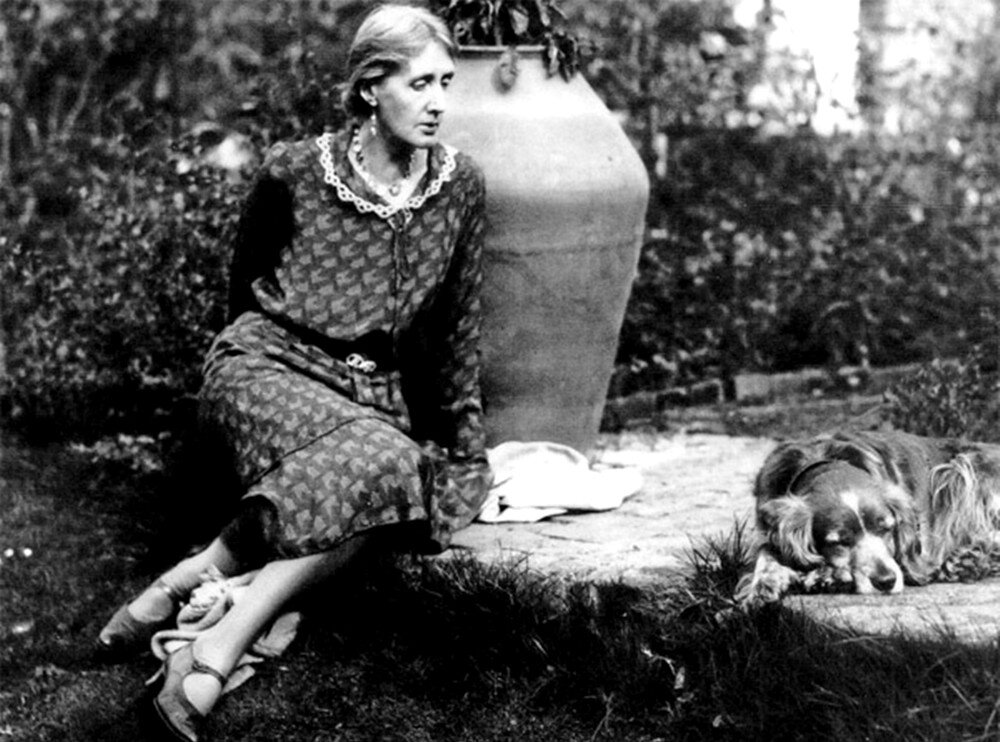 Вирджиния Вульф и спаниель Пинки