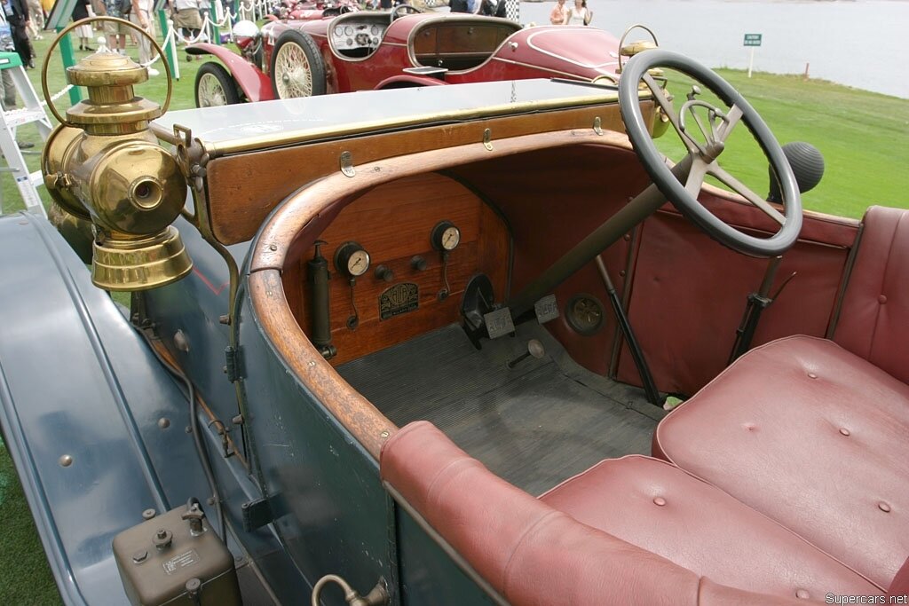 1910 ALFA 24HP - салон 