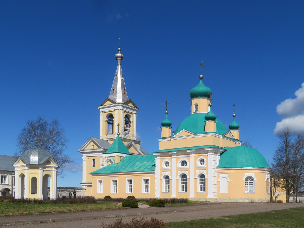 Введенская церковь