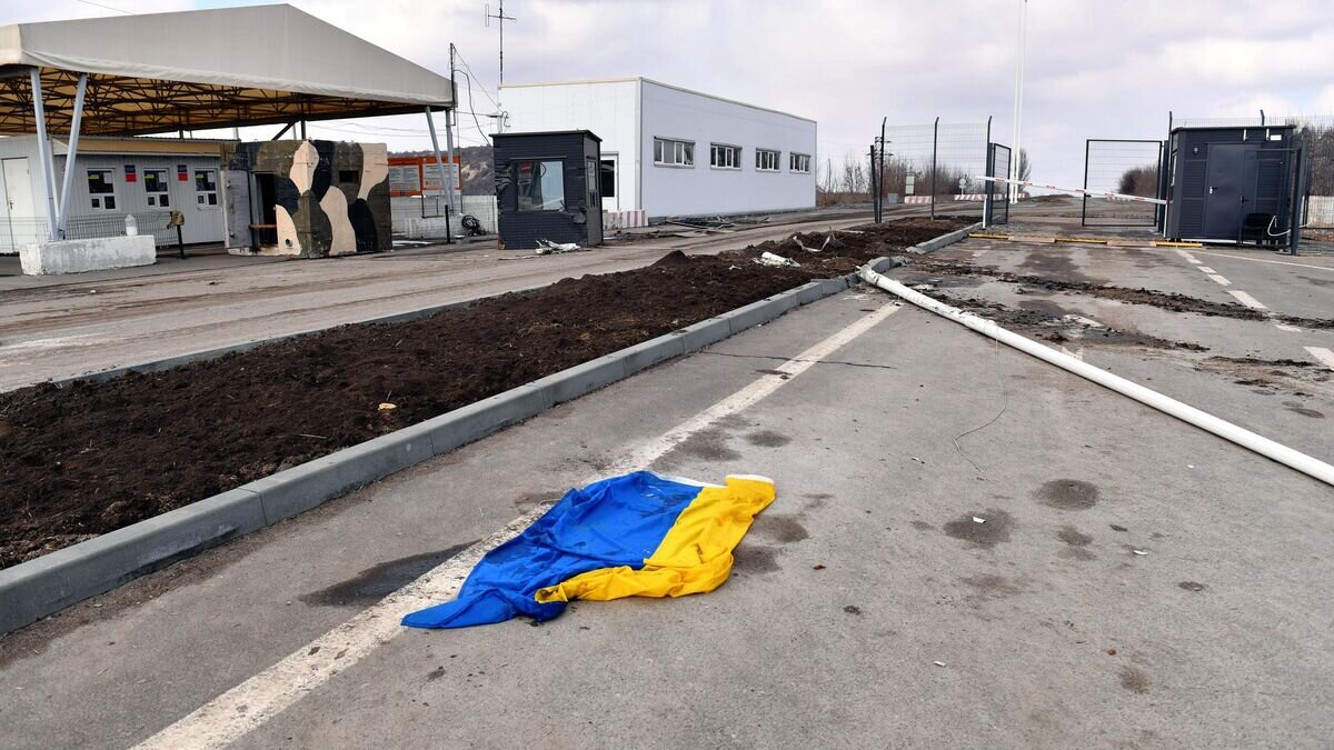    Контрольный пункт въезда-выезда "Новотроицкое" в Волновахском районе ДНР© РИА Новости / Виктор Антонюк