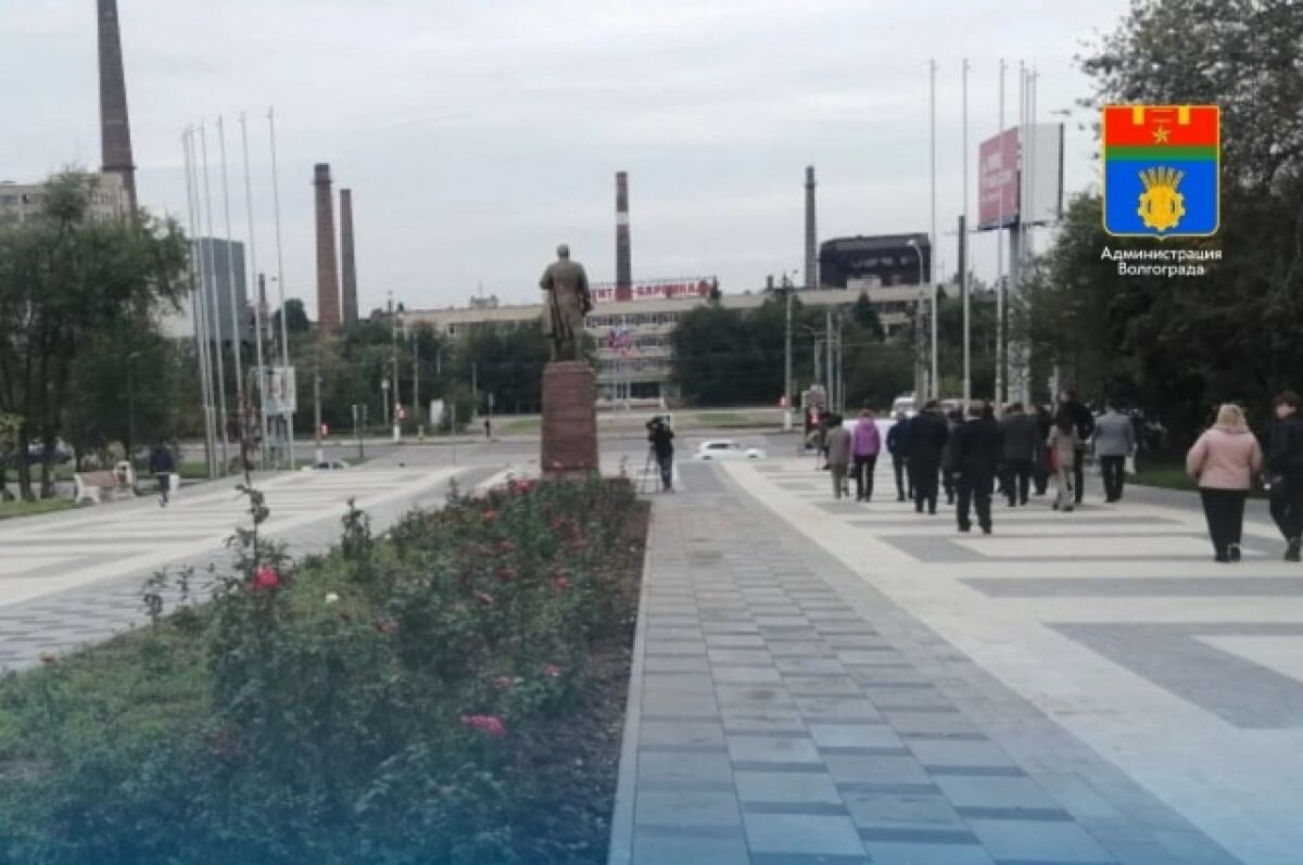    В Волгограде измеряли в шагах обновлённый тротуар на бульваре Титова