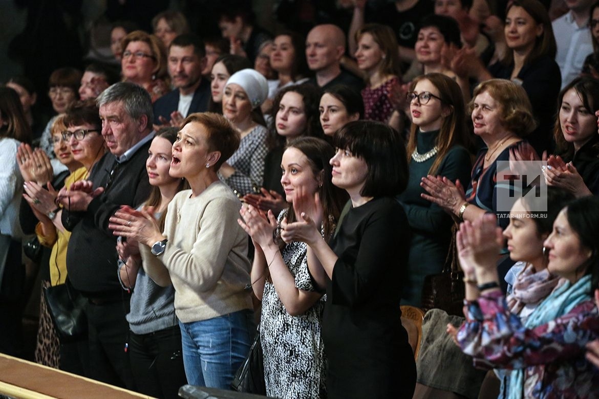 Фото: © «Зөләйха күзләрен ача» спектаклендә Казан аншлагы