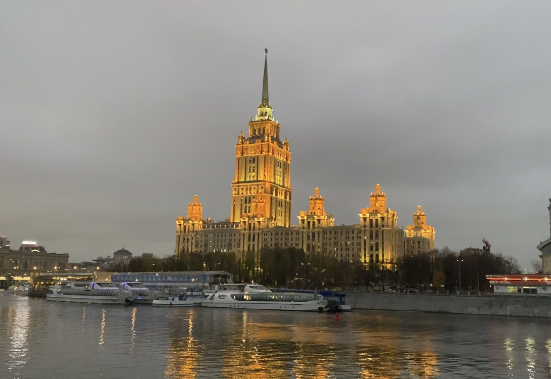 Прогулка по Москве продолжается. От Москва-Сити до Нового Арбата по  набережной. | Павел Бочкарев Путешествуем вместе | Дзен