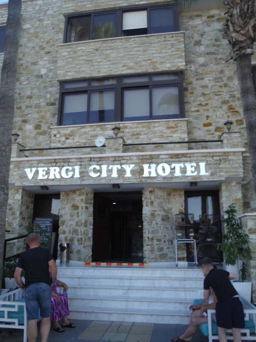 вход в отель