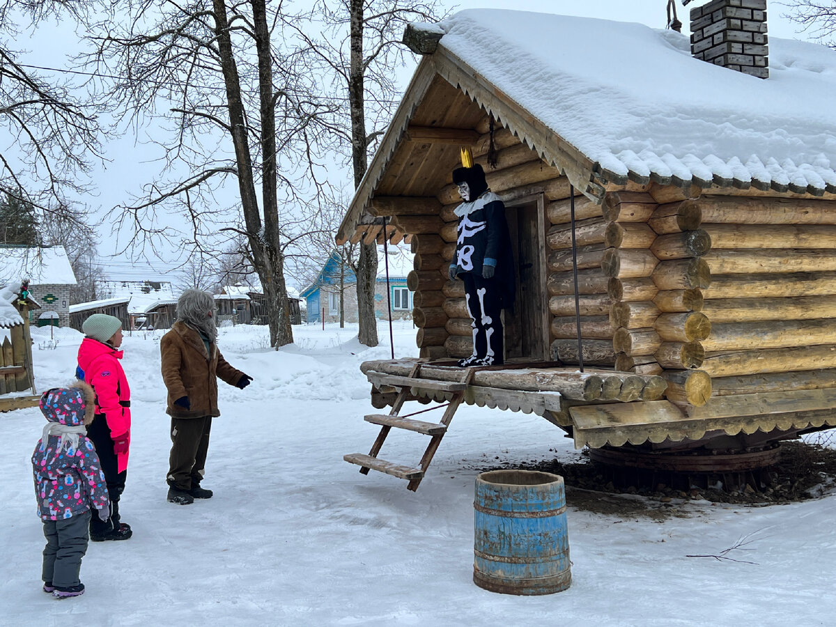 Далеко и ехать не пришлось: На родине русской Бабы Яги побывали с семьёй в  выходные и посмеялись от души (фотоистория) | Зоркий | Дзен