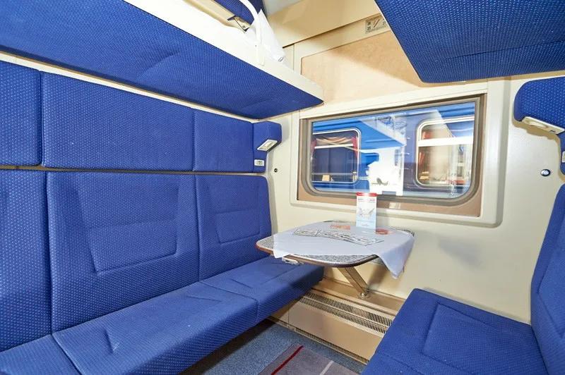 поезд 014е южный урал купе. 035а северная пальмира двухэтажный. фирменный поезд ржд купе. вагон плацкарт ржд 2022. северная пальмира купе.