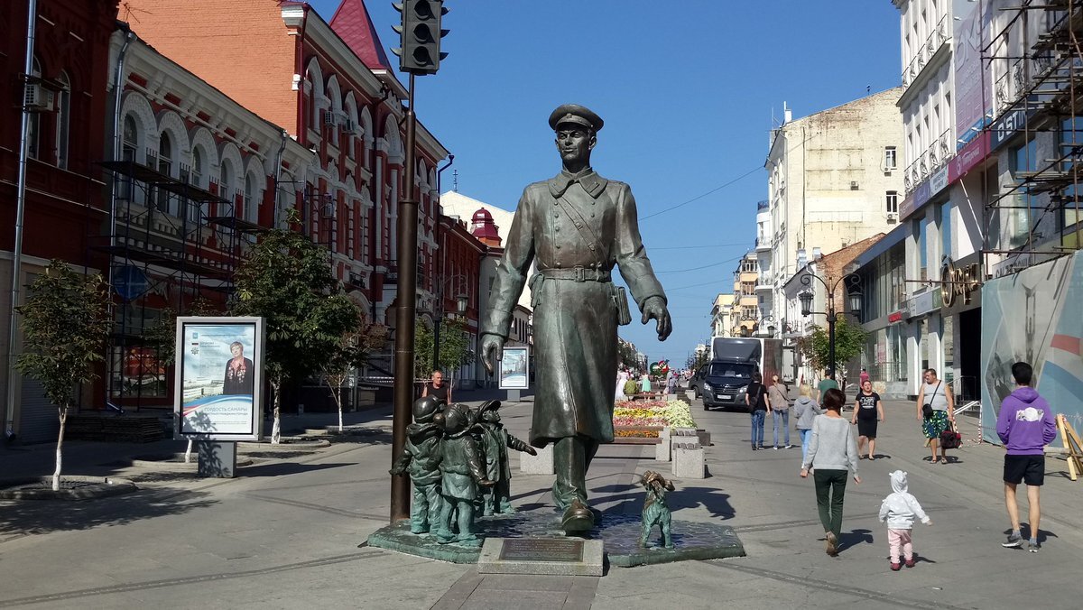 Скульптура дядя Степа Самара