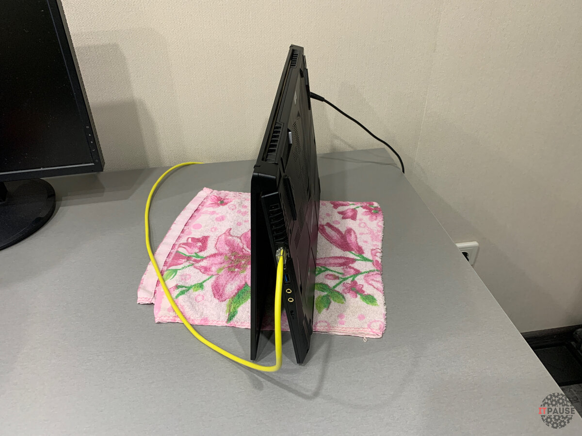 Именно так стоит у меня ноутбук