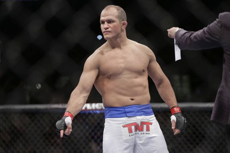 Джуниор Дос Сантос