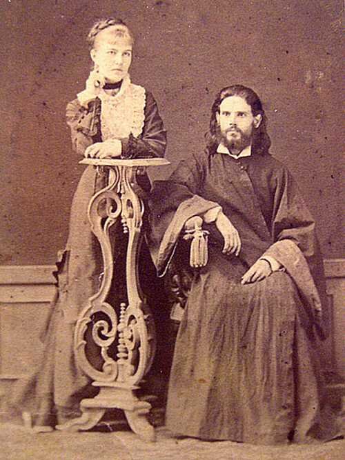 Отец и мать Александра Беляева. Фото: общественное достояние. 