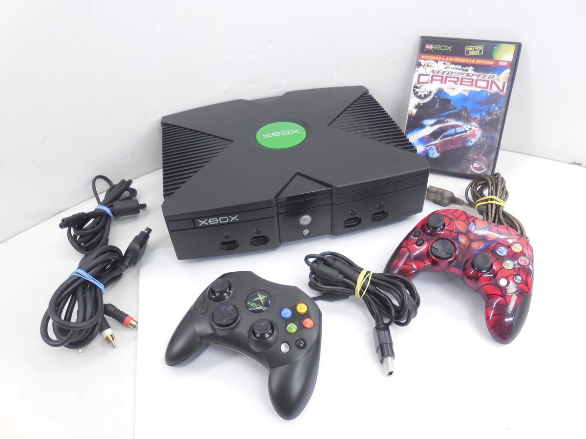 Первая консоль хоть и не была успехом в привычном понимании, но заложила фундамент для будующего успеха.