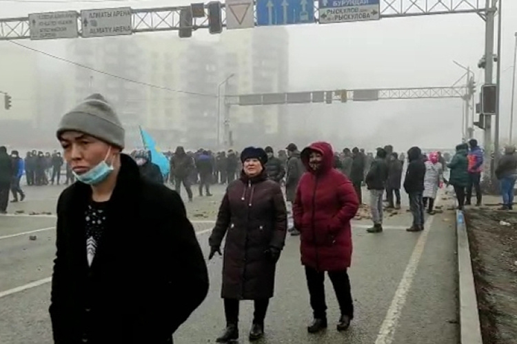 «Газовая революция» пока обходится без лидеров. Или они прячутся в тени? Вести переговоры не с кемФото: © Sputnik, РИА «Новости»