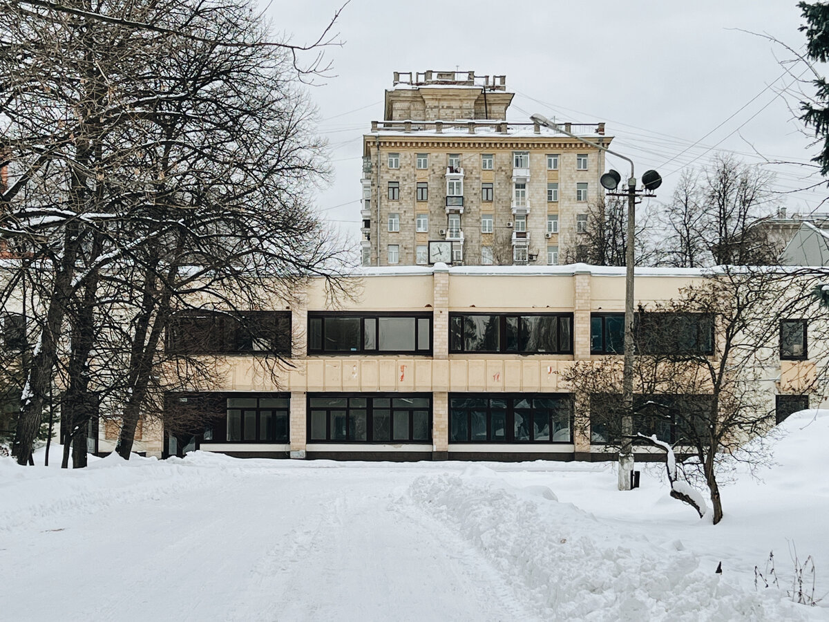 Проходная завода "Знамя труда".