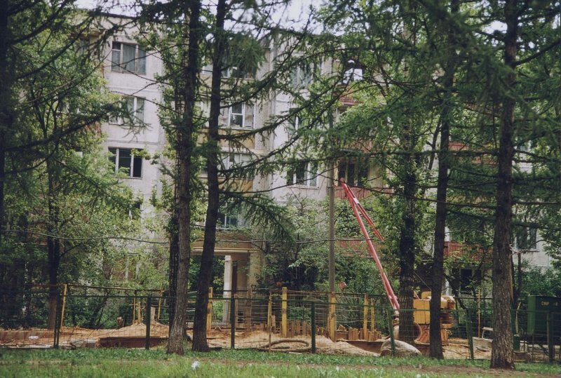 «Хрущобы» под снос. Виталий Белый, 1997 год, г. Москва, МАММ/МДФ.