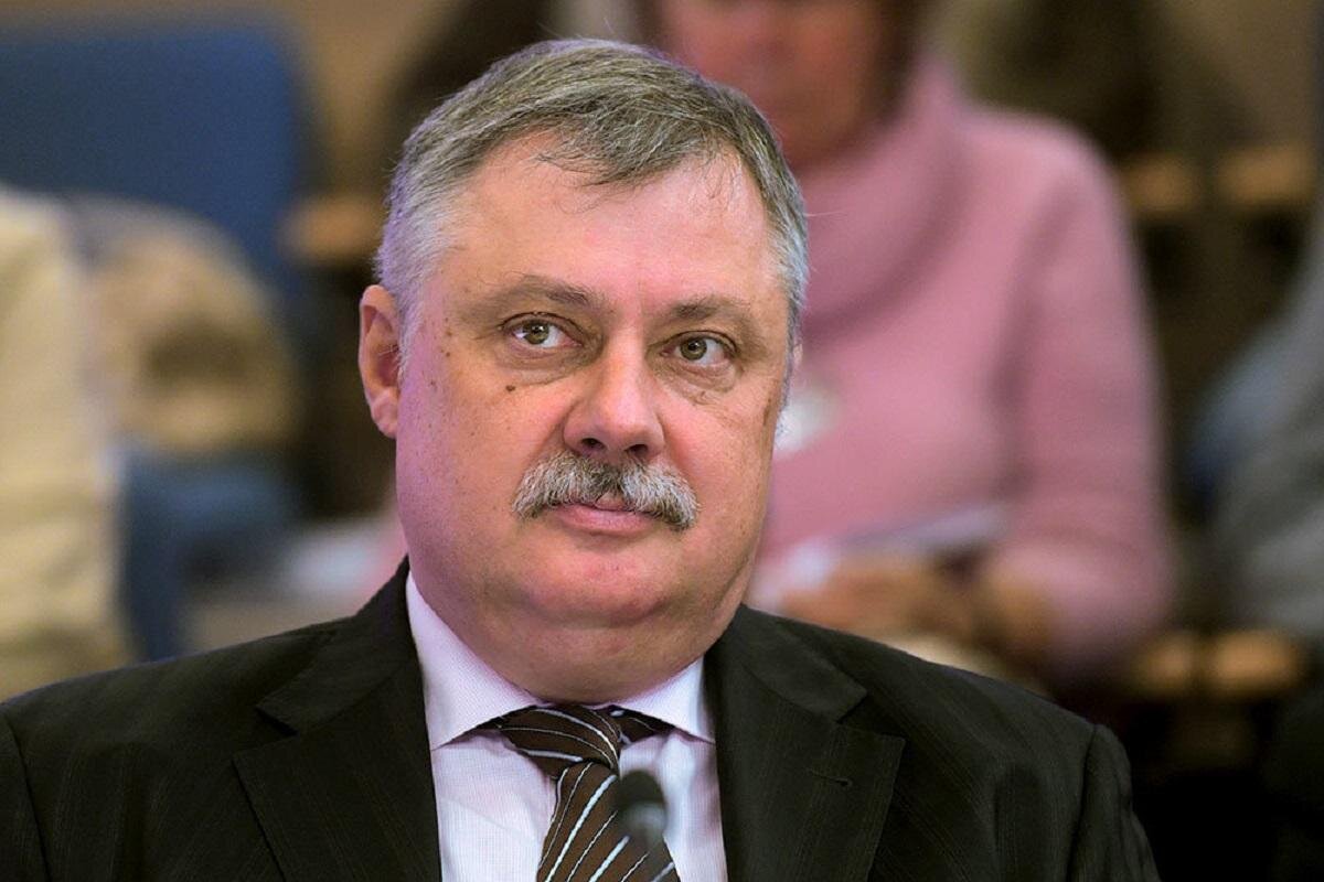 Российский политолог-американист, специалист по военно-политическим вопросам национальной безопасности России, военной и внешней политики США и региональным проблемам нераспространения ядерного оружия. Кандидат политических наук, профессор НИУ ВШЭ. Яндекс картинки.