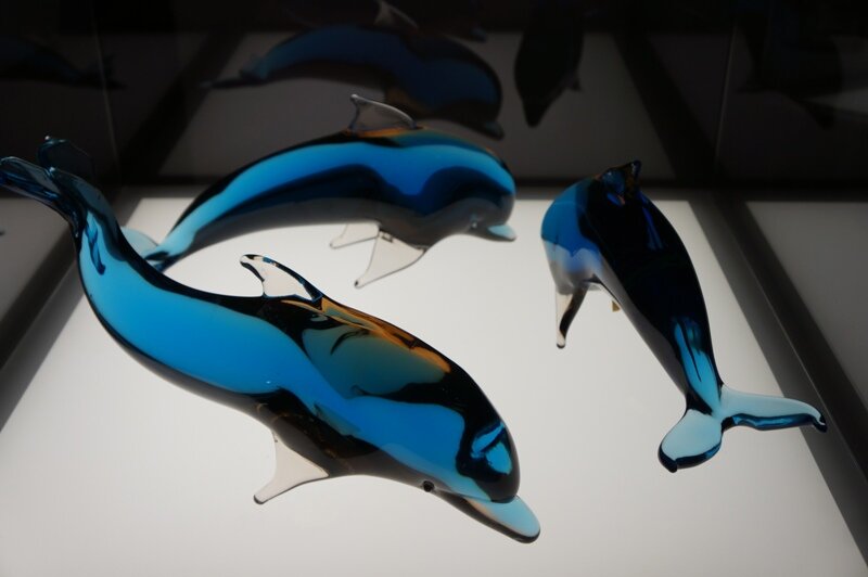 Композиция "Дельфины". А.Балабин. 1970 год. Киевский завод художественного стекла