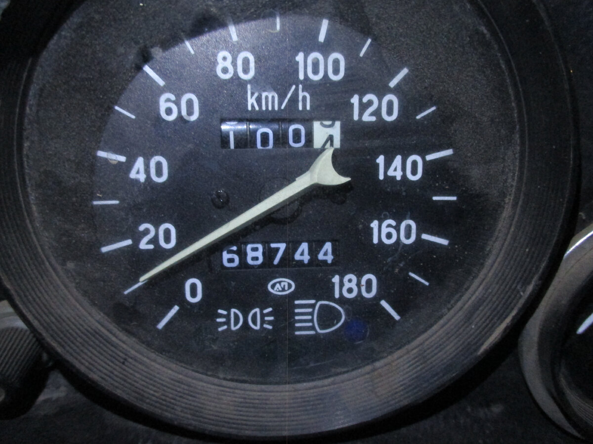 Наши показания по приезде домой. На одометре пошёл второй круг) 