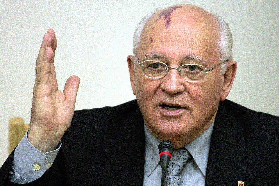     Лидер рок-группы Scorpions назвал Горбачева "лучом света" среди советских лидеров  REUTERS