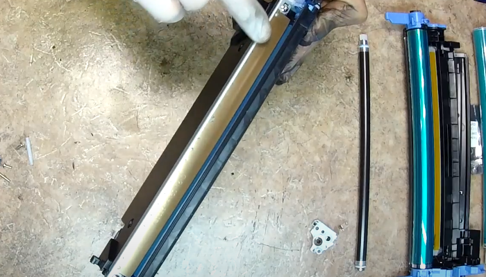 Фото 82. Устанавливаем картридж в принтер