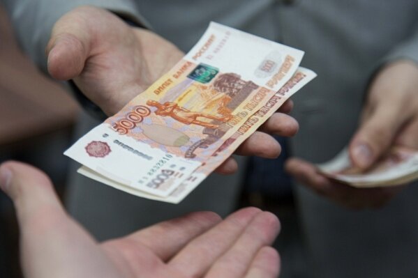 Почему детям к школе не выплатили по 10 000 рублей