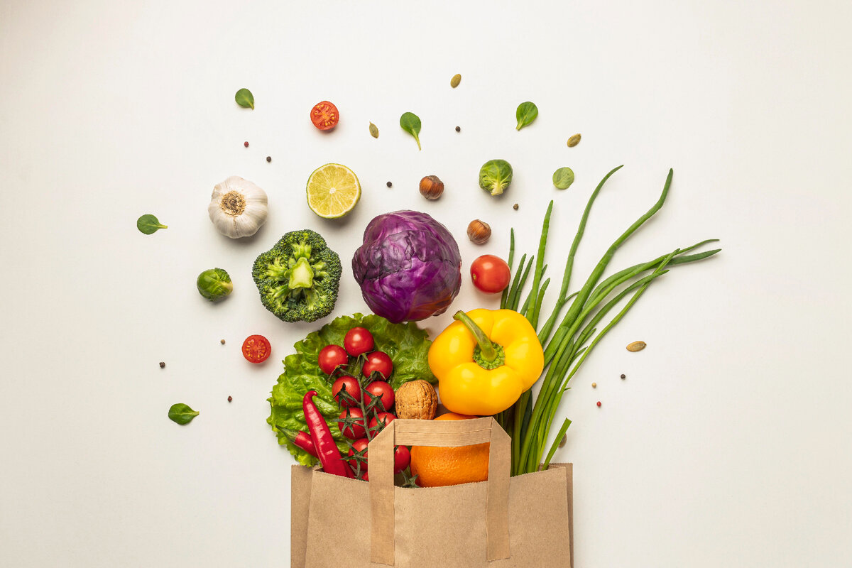 Изображение от <a href="https://ru.freepik.com/free-photo/top-view-of-assortment-of-vegetables-in-paper-bag_12418305.htm#query=%D0%B5%D0%B4%D0%B0&position=41&from_view=search">Freepik</a>