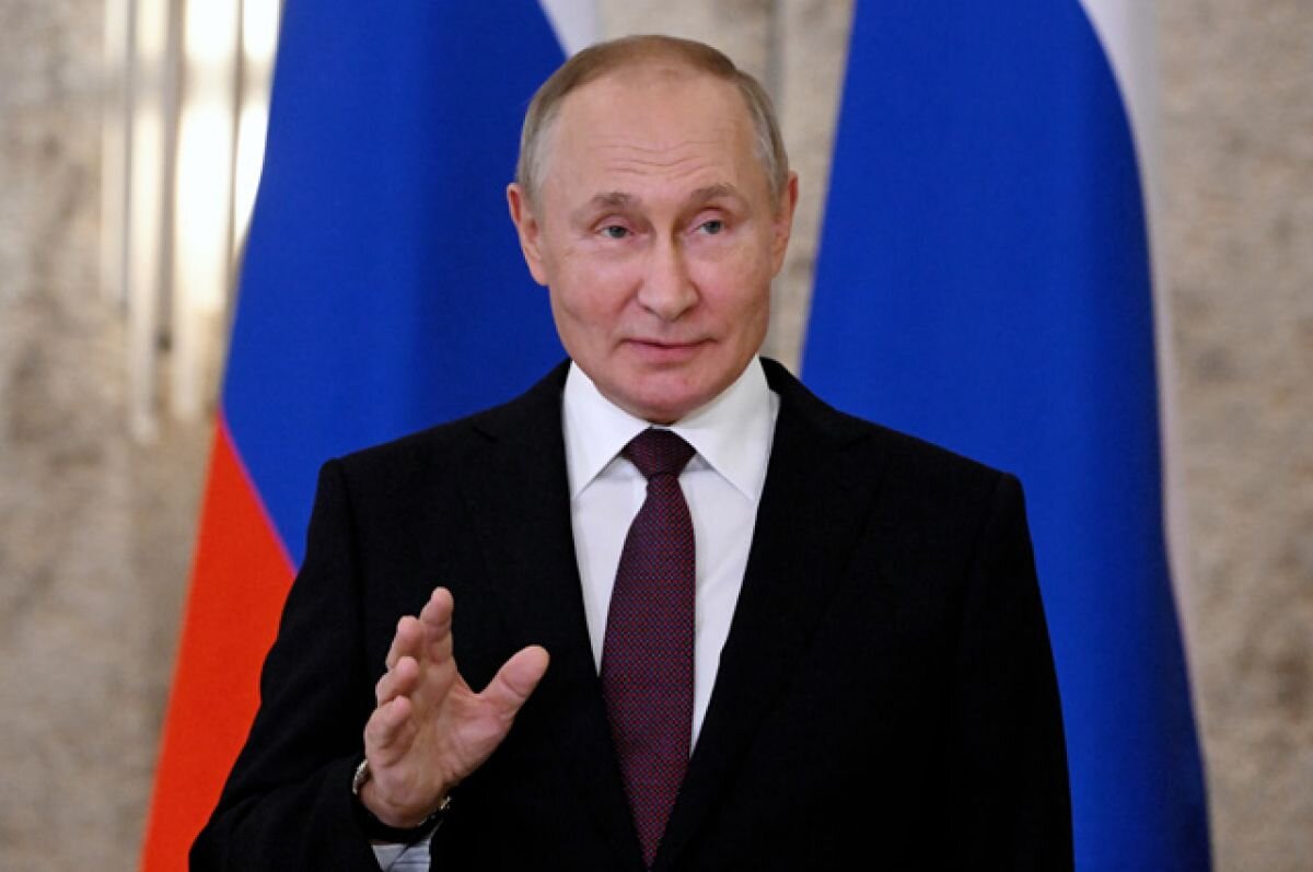    Владимир Путин на пресс-конференции по итогам саммита ШОС.