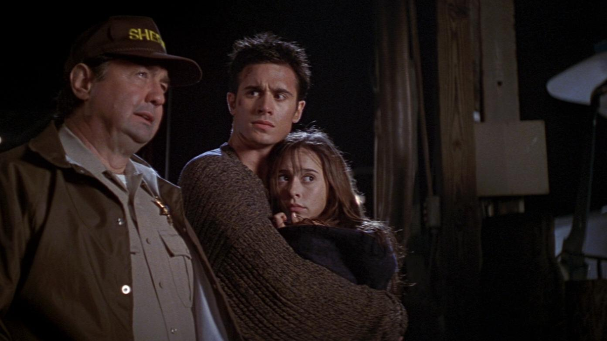 5 очень. Фильм i know what you did last Summer 1997. Я знаю, что вы сделали прошлым летом (1997). Абсолютная реальность фильм 1997. Кадры из фильма я знаю, что вы сделали прошлым летом 1997