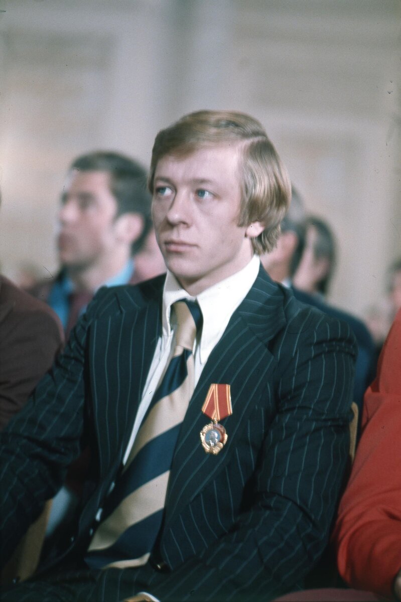 Ун Да Син В.Н. Слайд цветной. Москва. Олимпиада-80. Портрет владимирского гимнаста Андрианова Николая Ефимовича. 1980 г. Из собрания ГВСМЗ