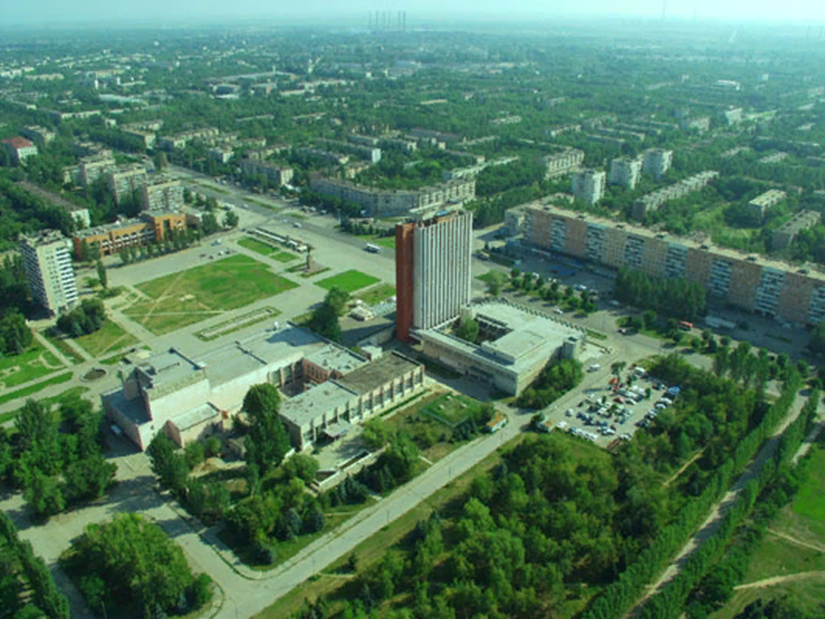 Волжский какой город. Волжский. Волжский город. Город Волжский центр города. Площадь Волжского Волгоградской области.