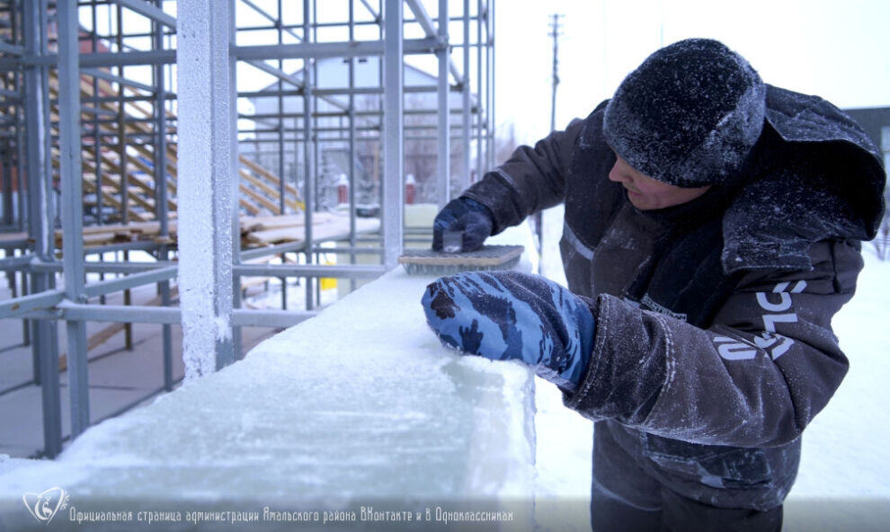   В новогоднем городке Яр-Сале установят ледяные фигуры героев русских сказок