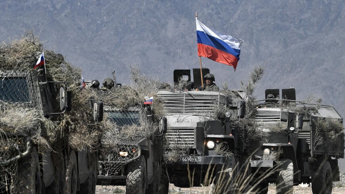 Колонна русских резервов. Бойцы ЧВК Вагнера. Колонна российских войск.