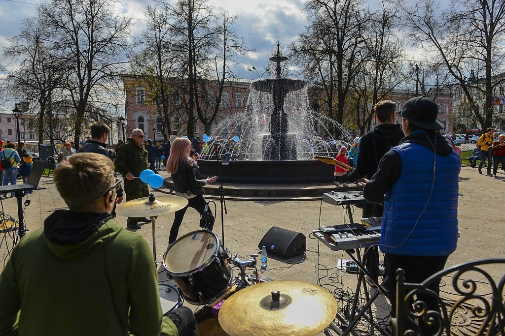    Жители домов на туристических улицах Нижнего Новгорода часто жалуются на шум и громкую музыку Анастасия Красушкина