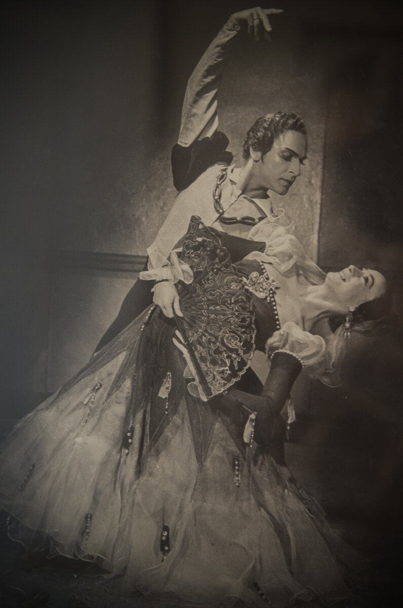 Владимир Кудряшов на сцене Большого театра в начале 50-х. Фото из архива Владимира Кудряшова для «СЭ»