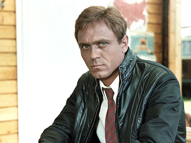 кевин костнер молодой. актер режиссер человек. актер режиссер человек. клинт иствуд в 70 лет. евгений валерьевич гришковец.