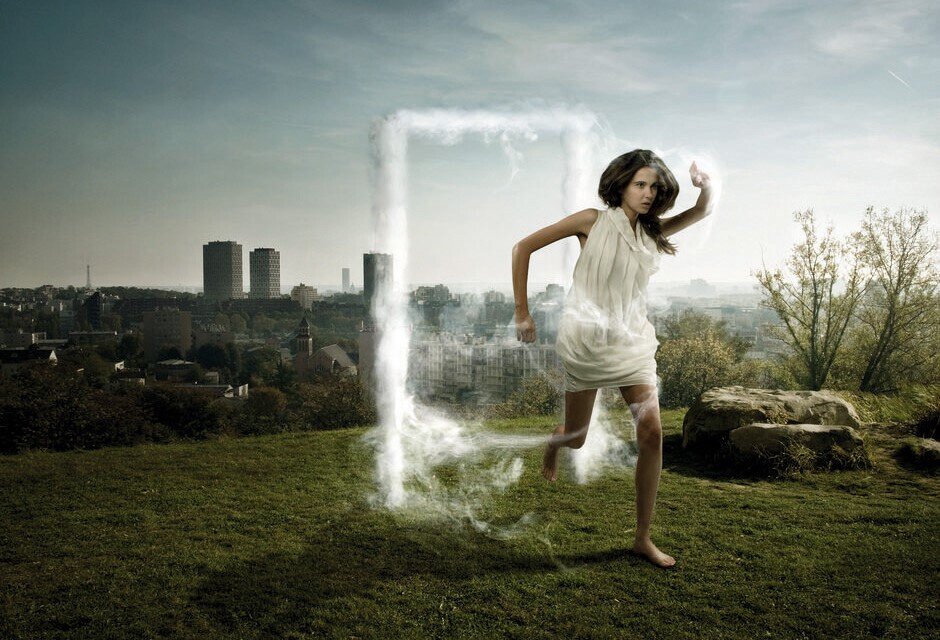 Коллаж из свободного источника.