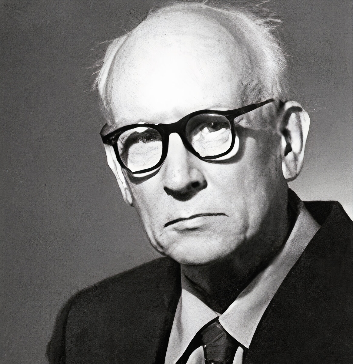 Павел Владимирович Клушанцев