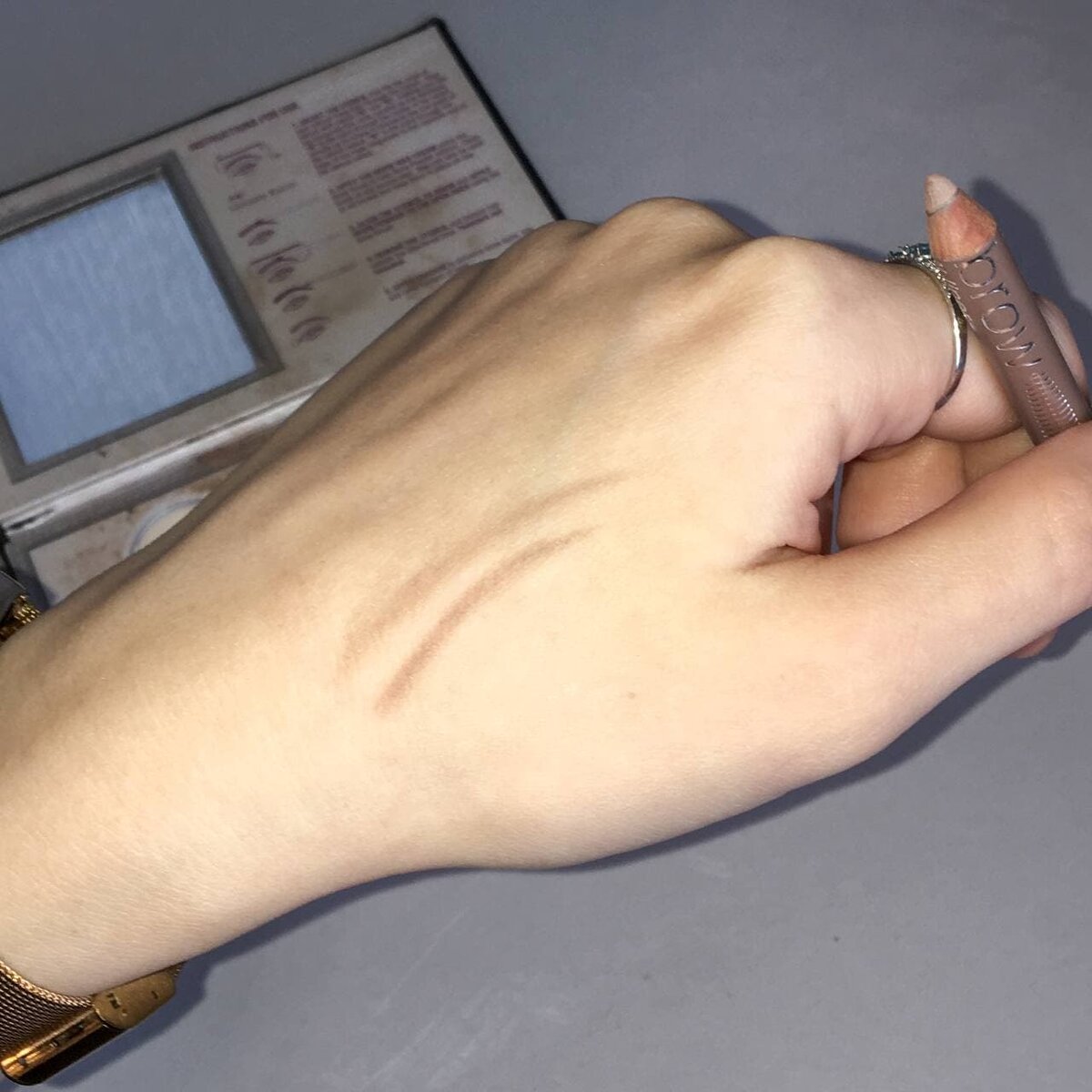 Сверху я немного растушевала рисунок щеточкой