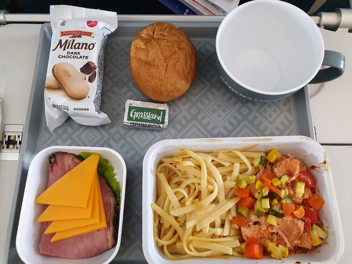 Самолётный ужин