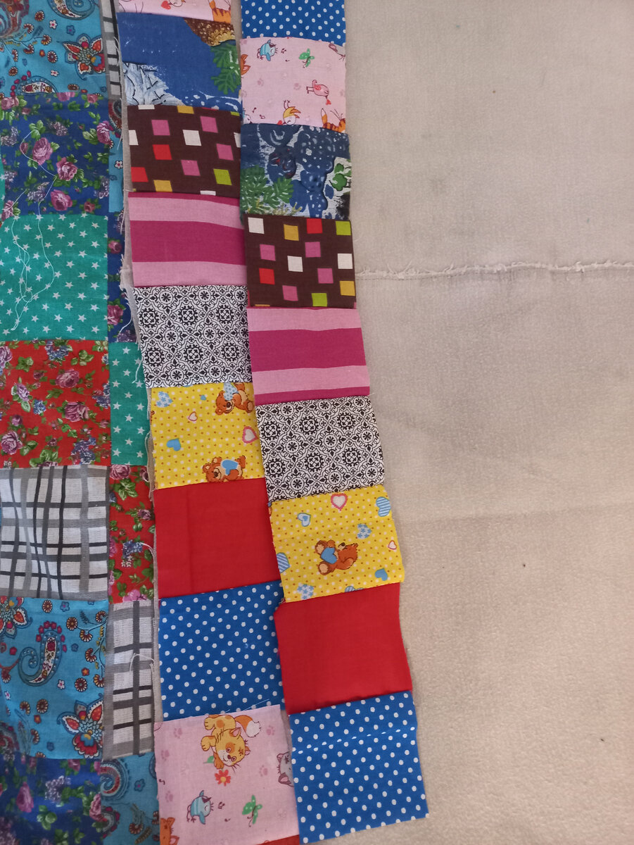 Так выглядит один из этапов лоскутного шитья. 