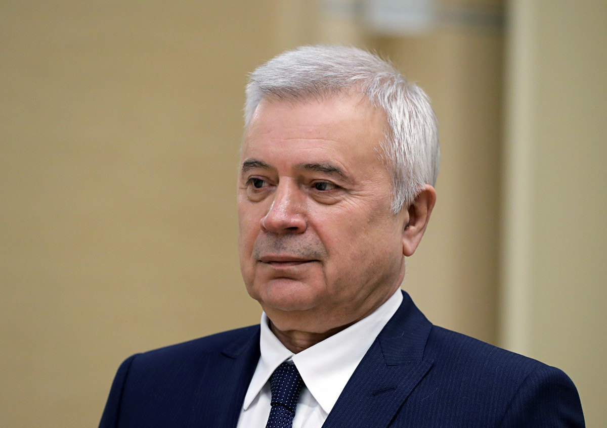 Вагит алекперов презентация