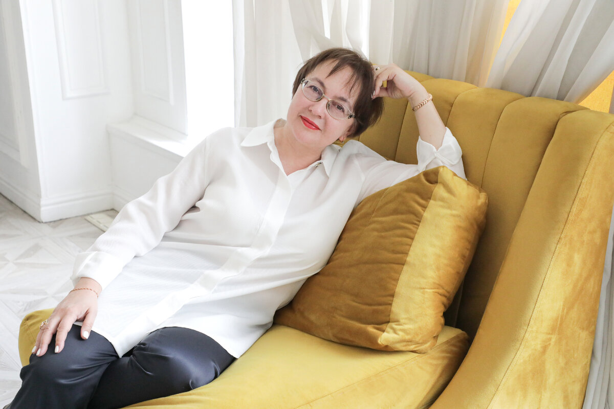 Коноваленко Марина Юрьевна, кандидат псих. наук, доцент, директор по маркетингу компании "Аксамит", преподаватель РЭУ им. Г.В. Плеханова