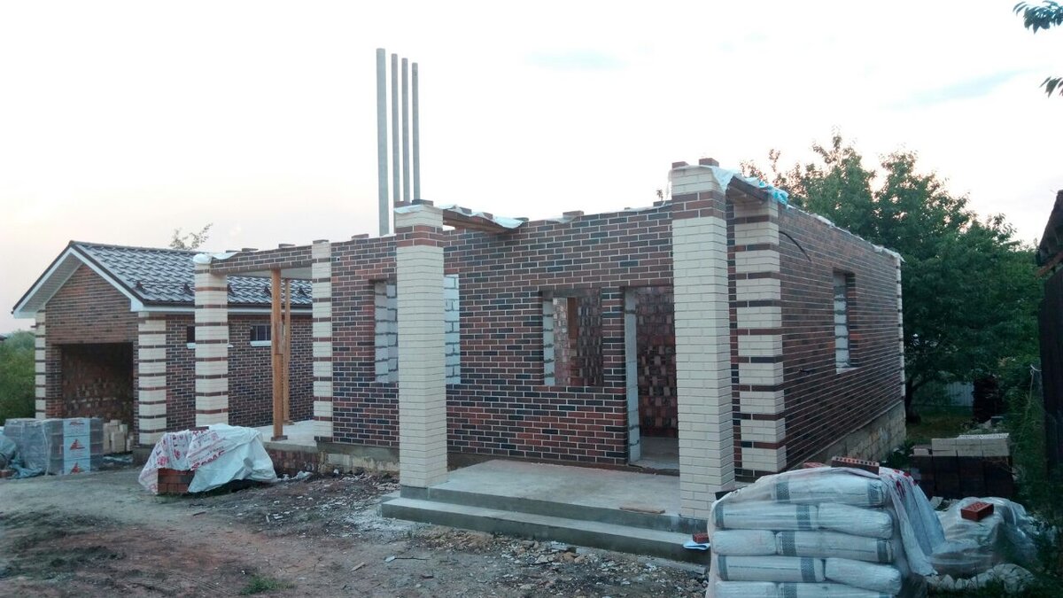 Главный фасад