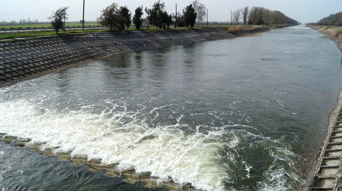 Пошла вода по Северо-Крымскому каналу!